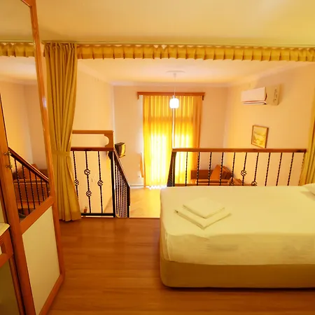 Ξενοδοχείο με διαμερίσματα House