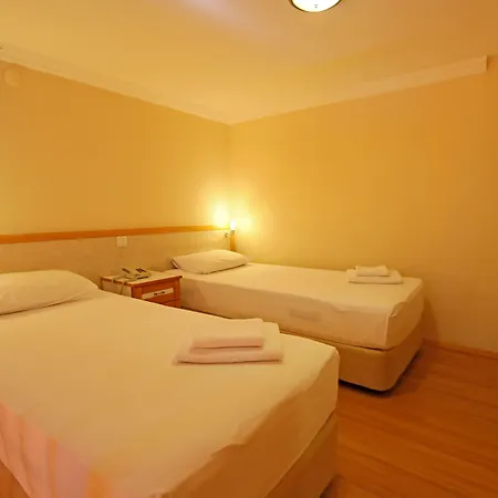 Ξενοδοχείο με διαμερίσματα House 3*