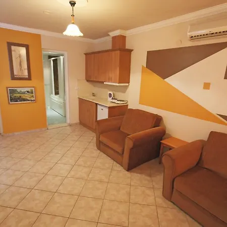 House Ξενοδοχείο με διαμερίσματα Gümbet