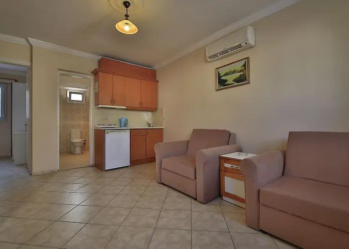 House 3*