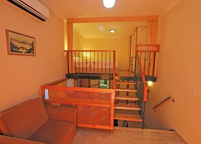 House 3*