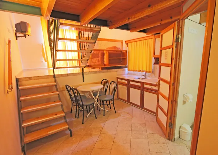 House 3*