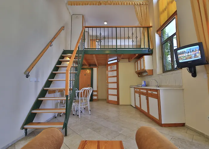 House 3* グムベット