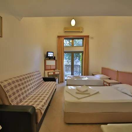 House Aparthotel