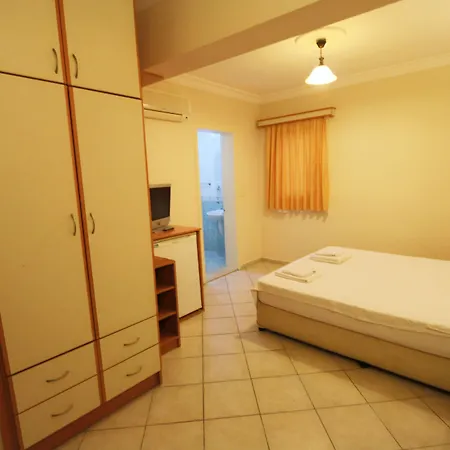 Aparthotel House