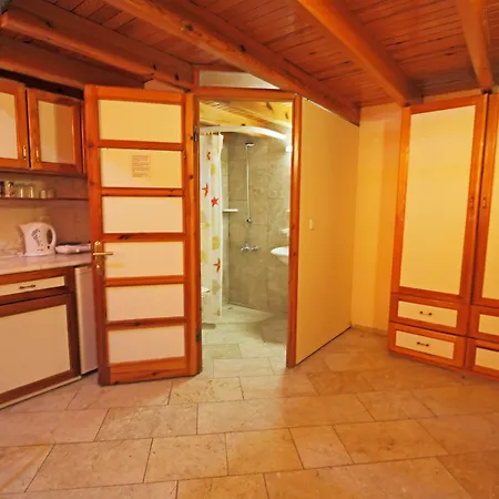 House Aparthotel