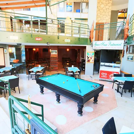House Aparthotel 3*