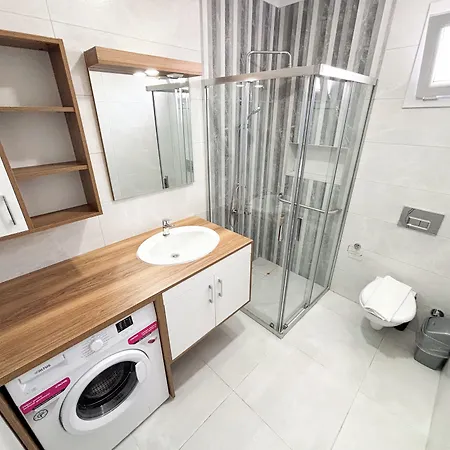 Aparthotel House