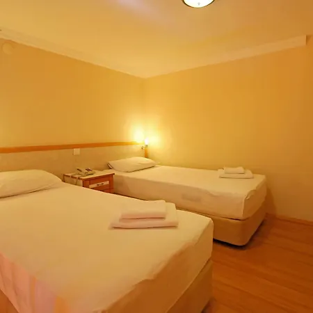 Aparthotel House