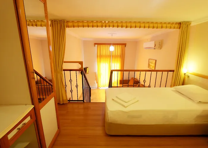 Aparthotel House