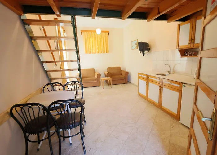 House 3*